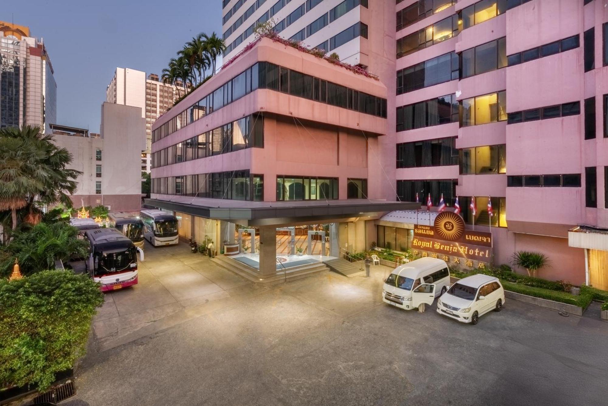 Royal Benja Hotel Bangkok Exterior photo Royal Wing Suites and Spa